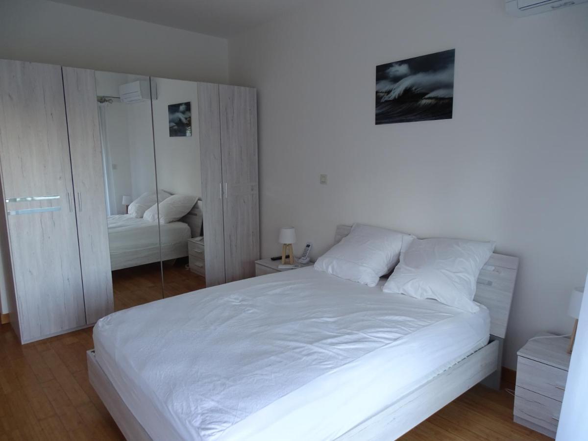 Appartement Bord De Mer Marina Baie Des Anges Villeneuve-Loubet Exterior foto